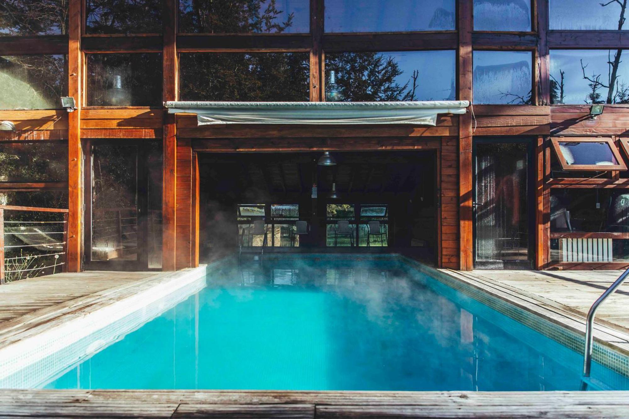 Aparthotel Arbolar, Casas De Montana- Piscina Climatizada à Villa La Angostura Extérieur photo