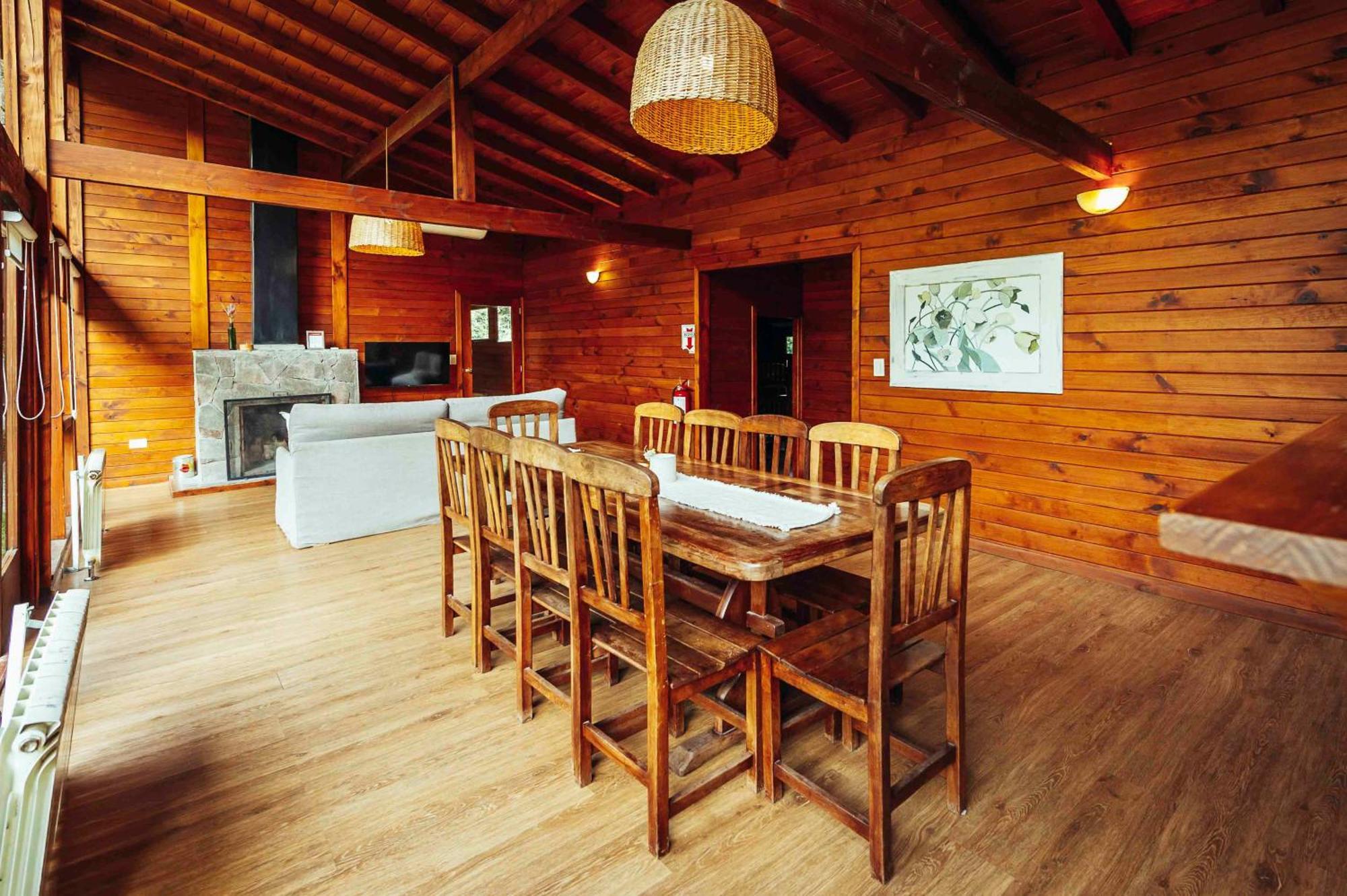 Aparthotel Arbolar, Casas De Montana- Piscina Climatizada à Villa La Angostura Extérieur photo