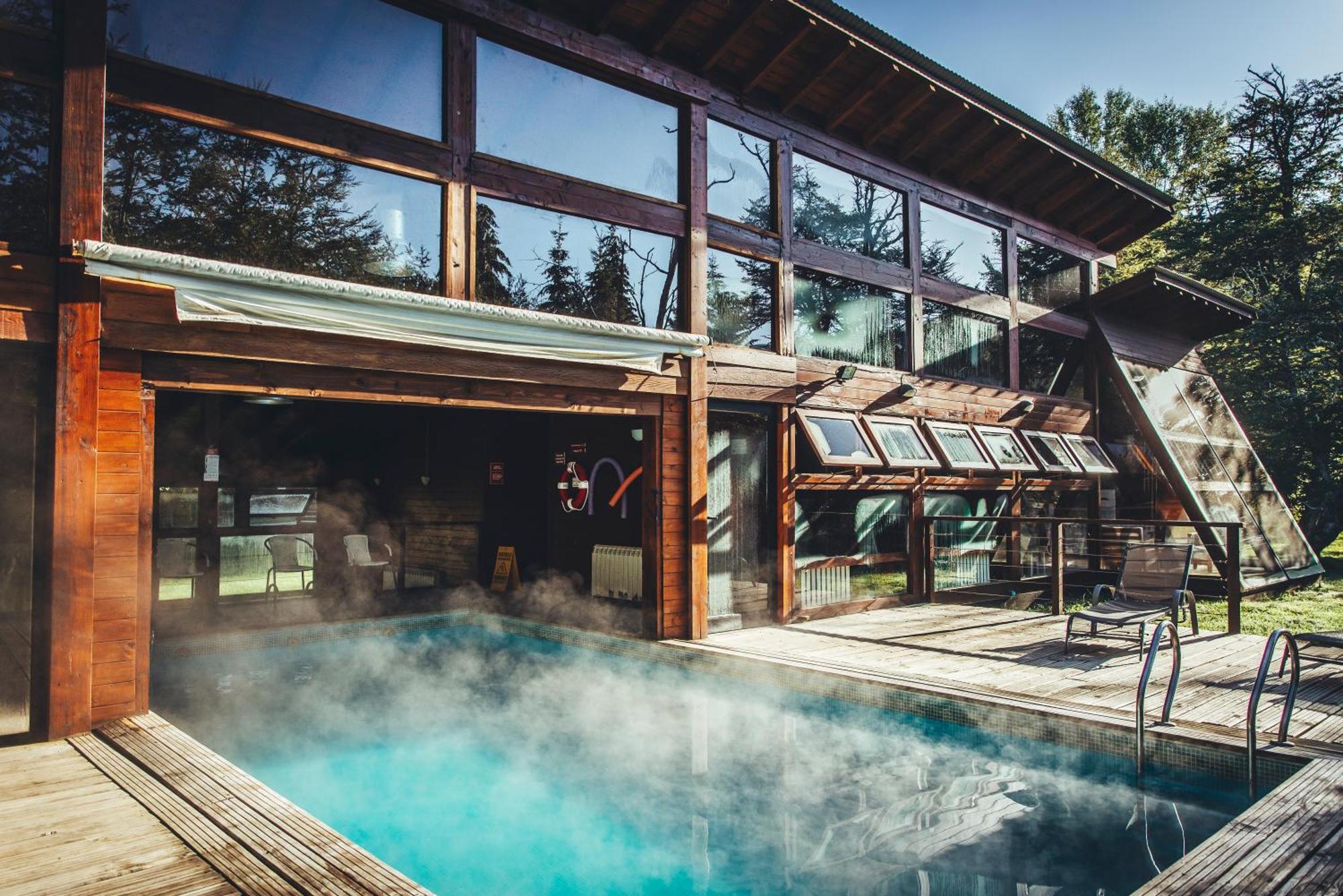 Aparthotel Arbolar, Casas De Montana- Piscina Climatizada à Villa La Angostura Extérieur photo